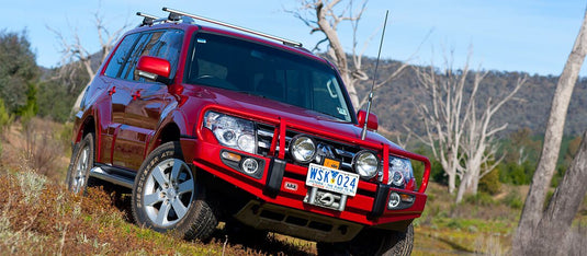 ARB Deluxe Bull Bar Mitsubishi Pajero NS-NT, 2007-2011